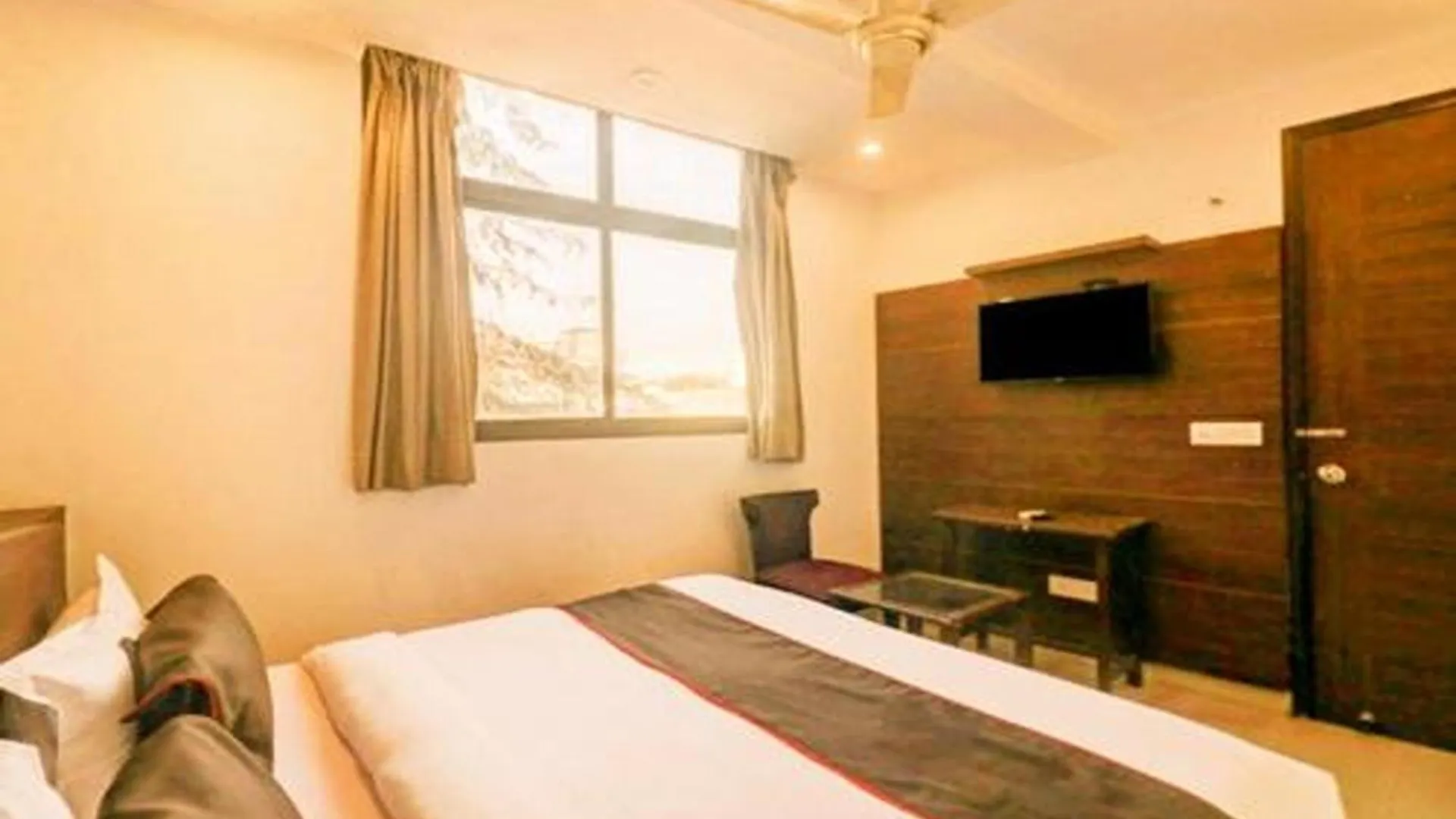 Aravali Residency B&B New Delhi