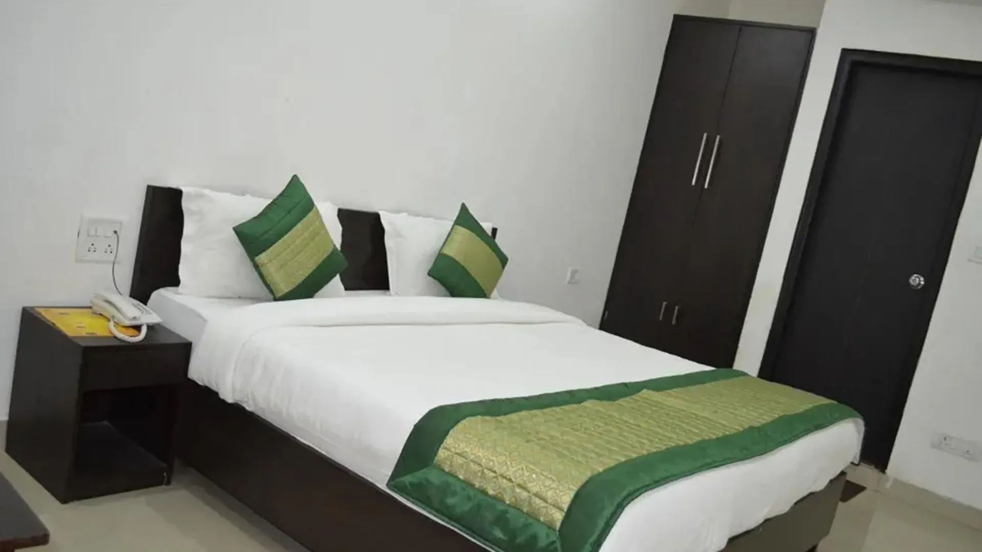 Aravali Residency B&B New Delhi 4*,  India